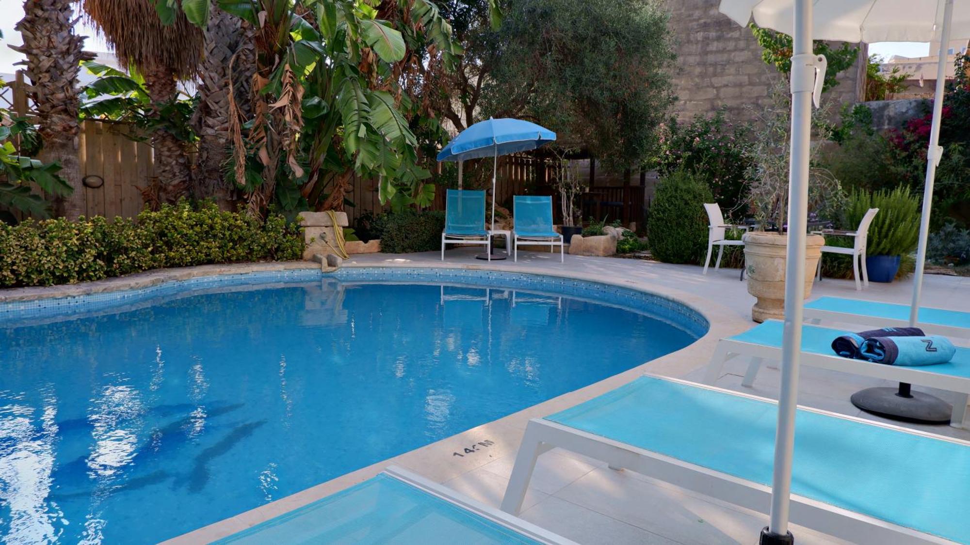 Village Knights Accommodation Zebbug  Exterior photo